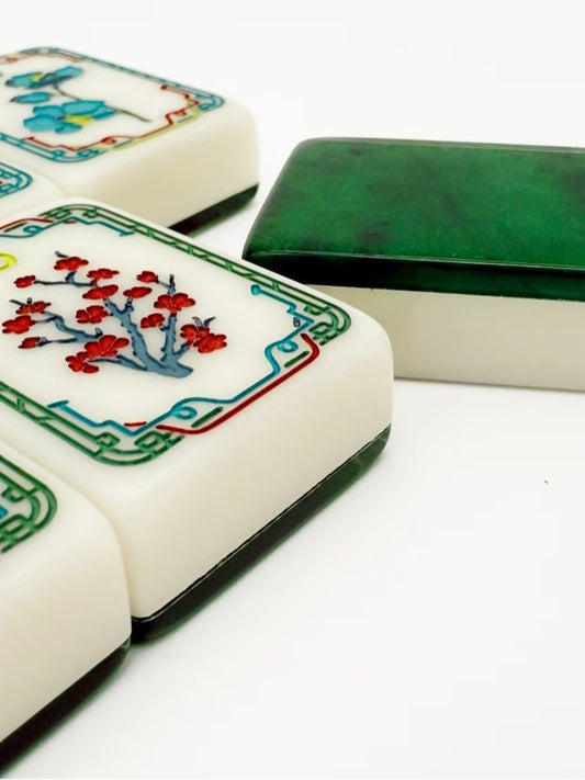 Jade Buddha Mahjong Tiles Set – Glossy Deep-Green Jade-Marble Tile Backs with Creamy Ivory Peacock-Bamboo, Chinese-Character, Circular-Dot, Four-Gentlemen-Flower & Laughing-Buddha Joker Traditional American Mahjong Suit Art