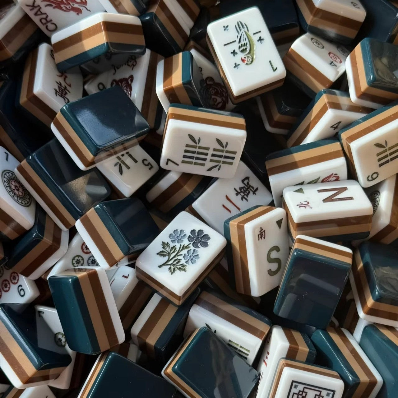 Woodland Stripes Mahjong Tiles Set – Multi‑Layer Teal‑Brown Striped Tile Backs with Floral‑Fruit Dot, Parrot‑Bird Bamboo, Garden‑Flower Season, Compass‑Wind & Bear‑Joker American Mahjong Suit Art