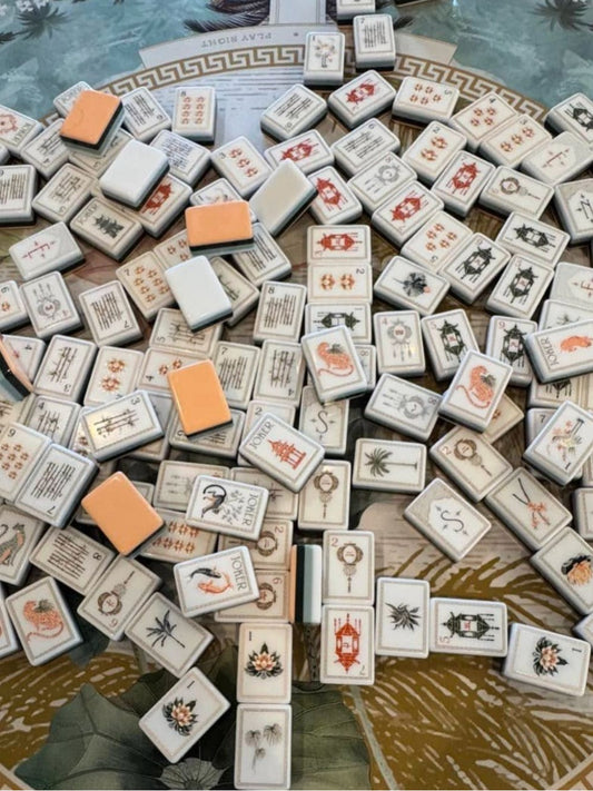Lotus Lantern Mahjong Tiles Set – Multi‑Layer Peach‑Green Stacked Tile Backs with Cream‑White Lotus‑Dot, Bamboo‑Stalk, Pagoda‑Lantern‑Character, Arch‑Frame‑Wind & Exotic‑Creature Joker American Mahjong Suit Art